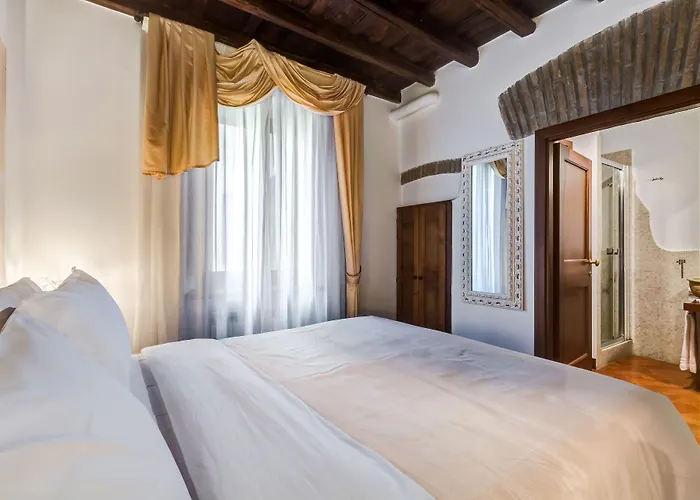 Easybnb - Luxury Navona 4* Roma