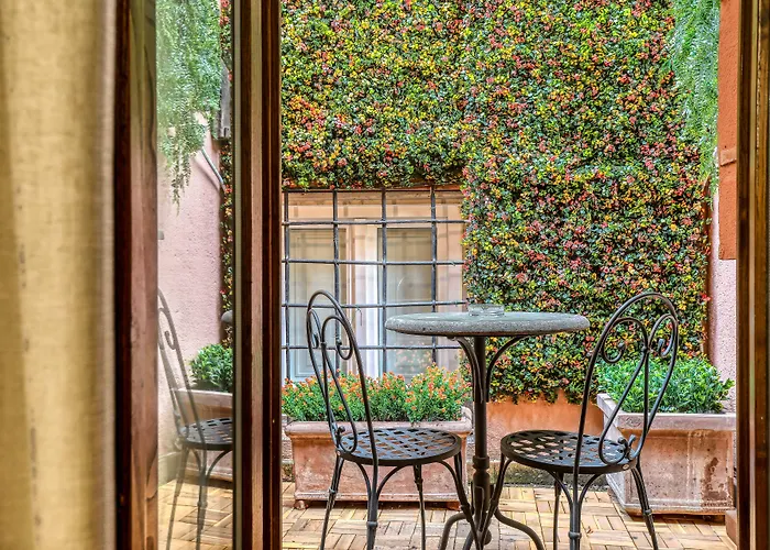Easybnb - Luxury Navona Pensión 4*