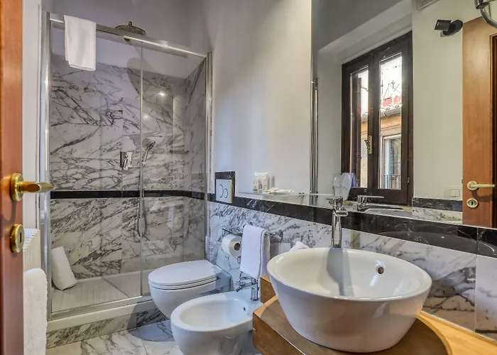Easybnb - Luxury Navona Pensión 4*